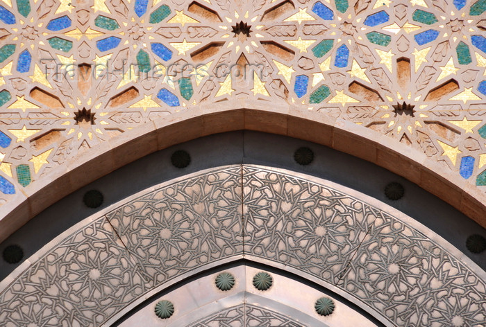 moroc572: Casablanca, Morocco: Hassan II mosque - dazzlingly intricate decoration above a gate - photo by M.Torres - (c) Travel-Images.com - Stock Photography agency - Image Bank