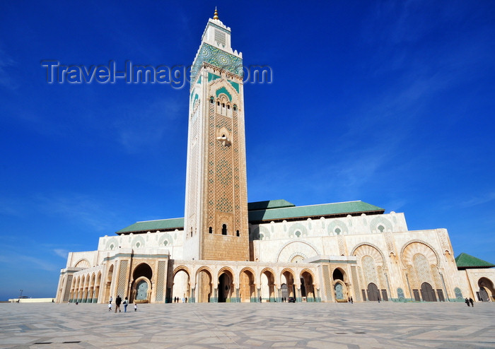 moroc581: Casablanca, Morocco: Hassan II mosque, the second largest in the world - photo by M.Torres - (c) Travel-Images.com - Stock Photography agency - Image Bank