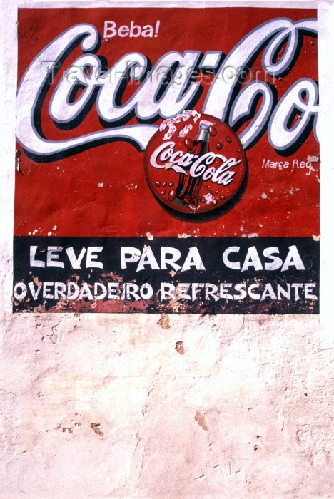 mozambique133: Mozambique / Moçambique - Inhambane: the new colonizers - Coca-Cola mural/ os novos colonialistas - mural da coca-cola - publicidade exterior - photo by F.Rigaud - (c) Travel-Images.com - Stock Photography agency - Image Bank