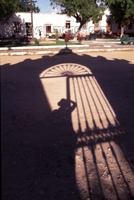 mozambique200: Mozambique island / Ilha de Moçambique, Nampula province: at the gate of the ancient arsenal - shadow  / entrada do antigo arsenal - capitania - photo by F.Rigaud - (c) Travel-Images.com - Stock Photography agency - Image Bank