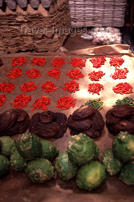 mozambique226: Nampula, Mozambique: red hot peppers at the market / malaguetas no mercado - photo by F.Rigaud - (c) Travel-Images.com - Stock Photography agency - Image Bank