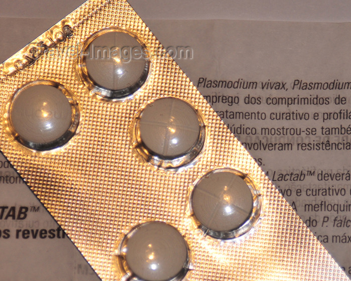 mozambique227: Mozambique: antimalarial drug - mefloquine hydrochloride - pills used against Plasmodium vivax malaria parasite / medicação contra o paludismo - comprimidos de mefloquina - photo by M.Torres - (c) Travel-Images.com - Stock Photography agency - Image Bank