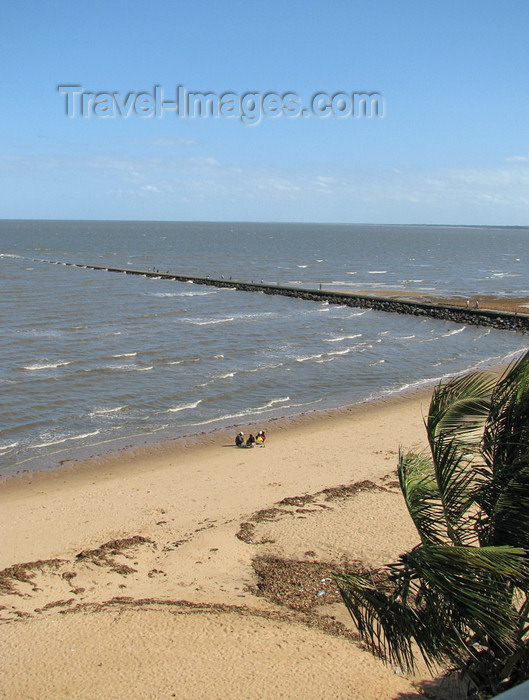 mozambique230: Maputo, Mozambique: beach on Avenida Marginal, seen from the Southern Sun Maputo Hotel - photo by G.Frysinger - (c) Travel-Images.com - Stock Photography agency - Image Bank