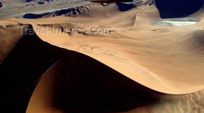 namibia106: Namibia: Aerial view of knifeedge sand dune, Sossusvlei, Hardap region - photo by B.Cain - (c) Travel-Images.com - Stock Photography agency - Image Bank