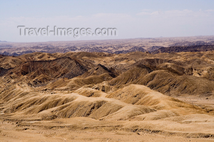 namibia218: Erongo region, Namibia: moonscape - on the way to Swakopmud - photo by Sandia - (c) Travel-Images.com - Stock Photography agency - Image Bank