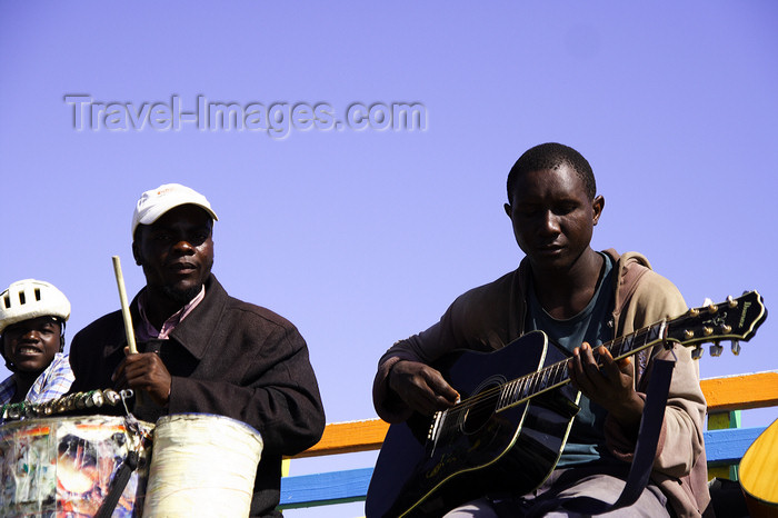 namibia219: Swakopmund, Erongo region, Namibia: local musicians - seafront - photo by Sandia - (c) Travel-Images.com - Stock Photography agency - Image Bank