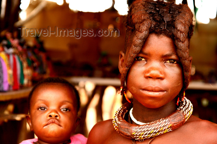 namibia228: Kunene region / Kaokoland, Namibia: Himba tribe - Nomadic people - photo by Sandia - (c) Travel-Images.com - Stock Photography agency - Image Bank