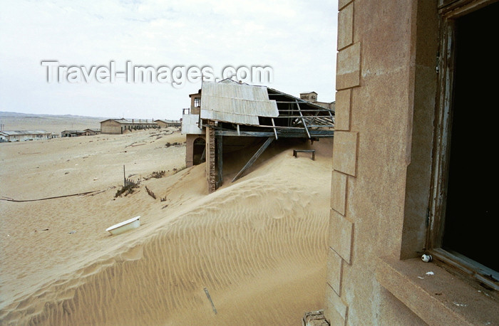 namibia68: Namibia - Kolmanskop, Karas Region: ghost town submerged in sand - photo by J.Stroh - (c) Travel-Images.com - Stock Photography agency - Image Bank