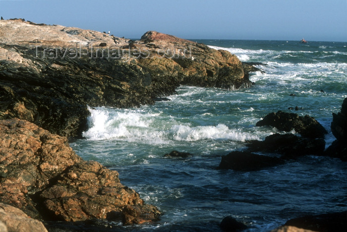 namibia80: Namibia - Luderitz - Dias Point / Dias Cross: rocky coast - photo by G.Friedman - (c) Travel-Images.com - Stock Photography agency - Image Bank