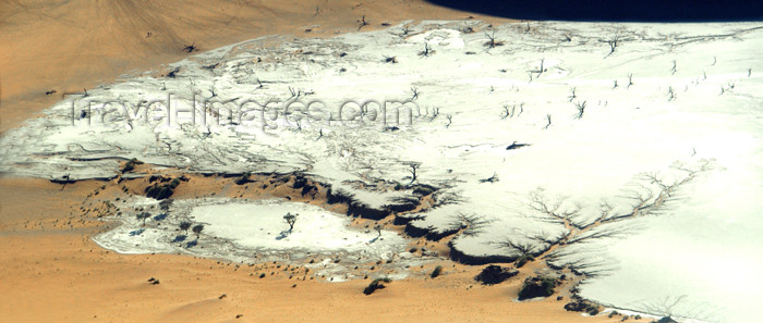 namibia99: Namibia - Aerial View of Deadvlei - Namib-Naukluft National Park - photo by B.Cain - (c) Travel-Images.com - Stock Photography agency - Image Bank