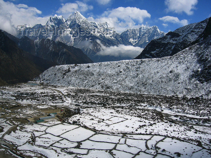 nepal14: Nepal - Thame: the valley and the mountain - Everest Base Camp Trek - photo by M.Samper - (c) Travel-Images.com - Stock Photography agency - Image Bank
