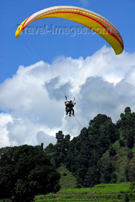 nepal182: Nepal, Pokhara: paraglider landing outside Pokhara - photo by J.Pemberton - (c) Travel-Images.com - Stock Photography agency - Image Bank