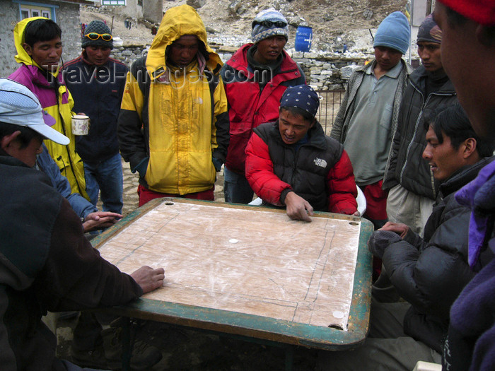 nepal24: Nepal - Lobuche - Khumbu region: meeting - Everest Base Camp Trek - photo by M.Samper - (c) Travel-Images.com - Stock Photography agency - Image Bank