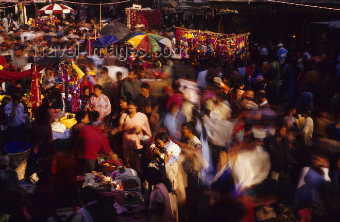 nepal260: Kathmandu, Nepal: Asan Tole market - movement - photo by W.Allgöwer - (c) Travel-Images.com - Stock Photography agency - Image Bank