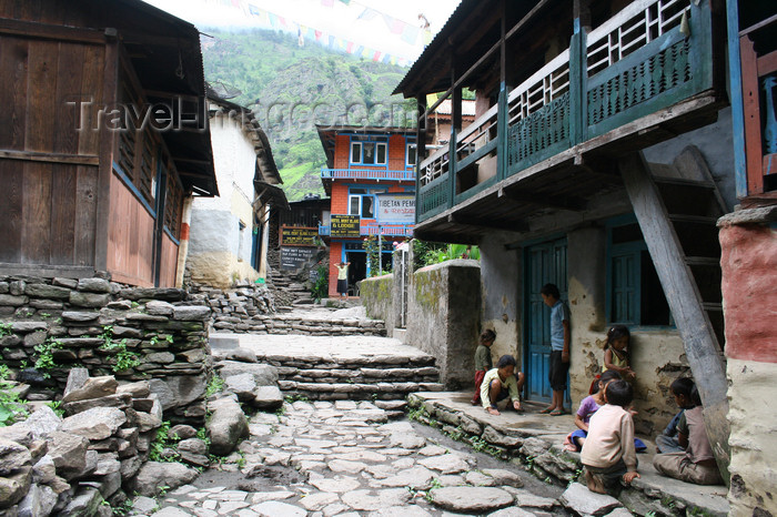 nepal316: Jagat, Annapurna region, Gandaki Zone, Lamjung district, Nepal: street scene - Annapurna Circuit Trek - photo by M.Wright - (c) Travel-Images.com - Stock Photography agency - Image Bank