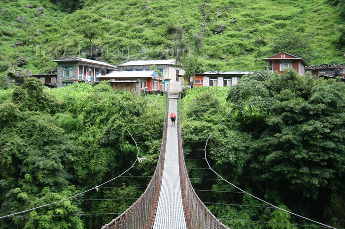 nepal318: Dharapani, Manang District, Gandaki Zone, Nepal: suspension bridge - Annapurna Circuit Trek - photo by M.Wright - (c) Travel-Images.com - Stock Photography agency - Image Bank