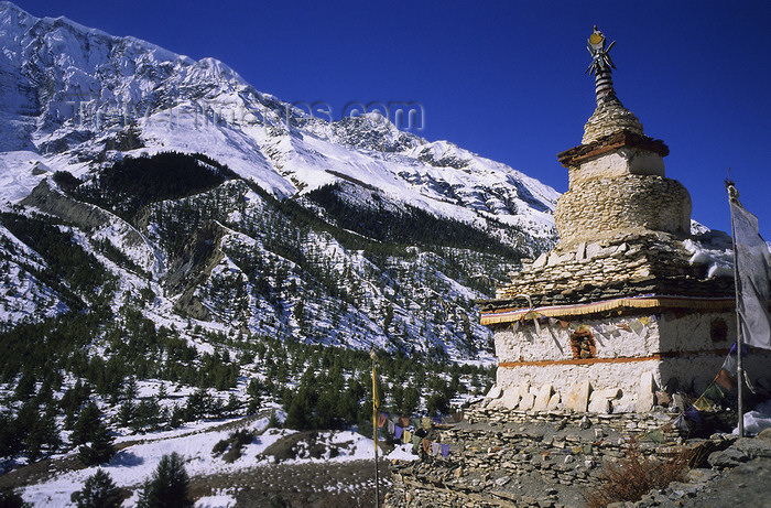 nepal351: Annapurna area, Nepal: chorten and Annapurna massif - photo by W.Allgöwer - (c) Travel-Images.com - Stock Photography agency - Image Bank