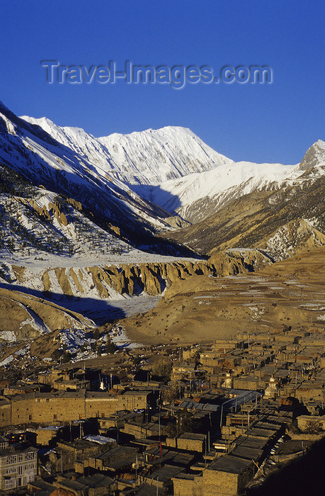 nepal357: Chame, Manang district, Gandaki Zone, Nepal: the town and the Annapurna massif - photo by W.Allgöwer - (c) Travel-Images.com - Stock Photography agency - Image Bank