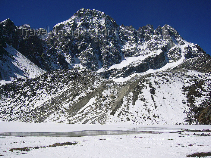 nepal36: Nepal - Gokyo Lake - Sagarmatha National Park - Everest Base Camp Trek - photo by M.Samper - (c) Travel-Images.com - Stock Photography agency - Image Bank