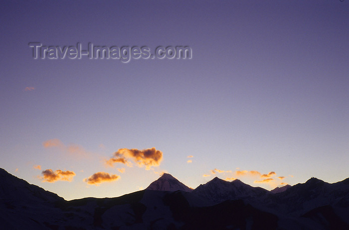 nepal364: Annapurna circuit, Myagdi District, Dhawalagiri Zone, Nepal: Dhaulagiri at sunset - Dhaulagiri Himal - photo by W.Allgöwer - (c) Travel-Images.com - Stock Photography agency - Image Bank
