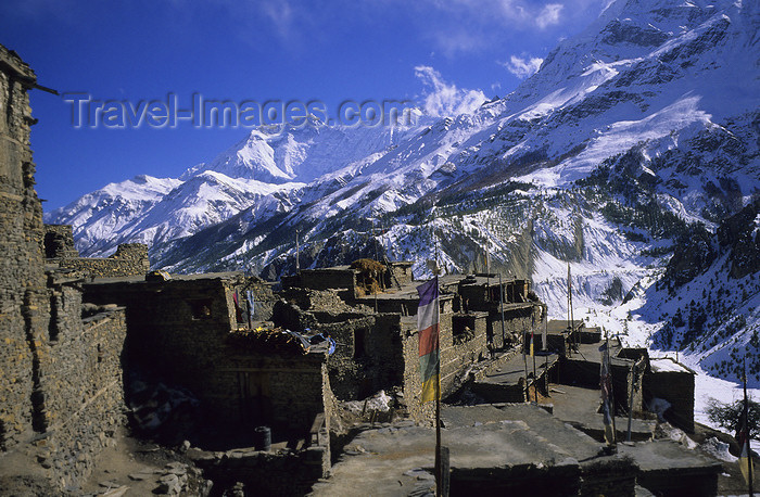 nepal369: Manang valley, Annapurna area, Gandaki Zone: village in the Annapurna massif - photo by W.Allgöwer - (c) Travel-Images.com - Stock Photography agency - Image Bank