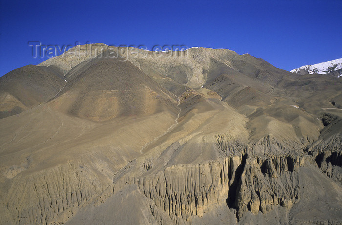 nepal386: Upper Mustang district, Annapurna area, Dhawalagiri Zone, Nepal: landscape on the Jmosom Trek - photo by W.Allgöwer - (c) Travel-Images.com - Stock Photography agency - Image Bank
