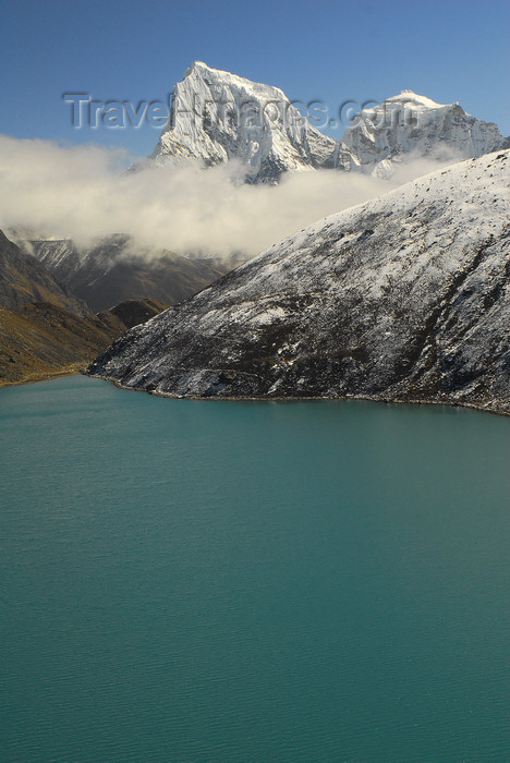 nepal398: Khumbu region, Solukhumbu district, Sagarmatha zone, Nepal: Gokyo Lake and Taboche peak, 6,542 m - photo by E.Petitalot - (c) Travel-Images.com - Stock Photography agency - Image Bank