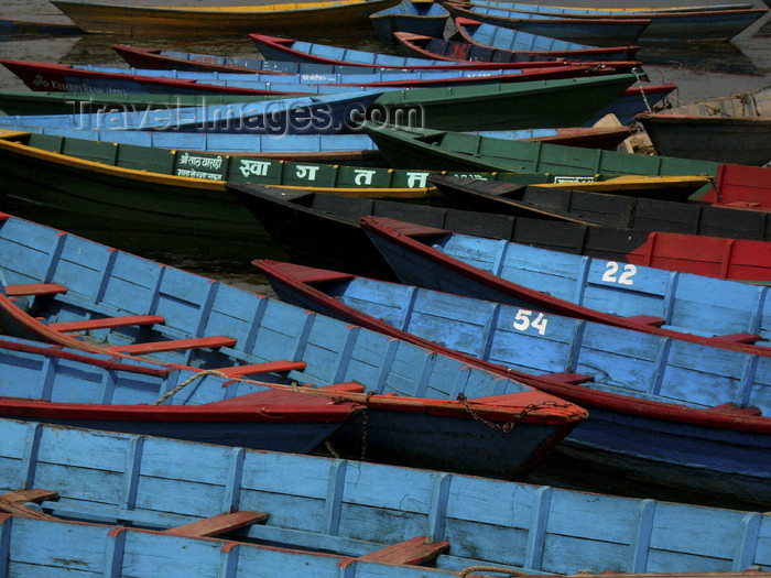 nepal71: Nepal - Pokhara: boats on Phewa Lake - detail - photo by M.Samper - (c) Travel-Images.com - Stock Photography agency - Image Bank