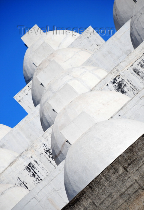 nicaragua10: Managua, Nicaragua: the New Cathedral - Nueva Catedral - a plethora of cupolas adorn the roof and admit light - Metropolitan Cathedral of the Immaculate Conception - photo by M.Torres - (c) Travel-Images.com - Stock Photography agency - Image Bank