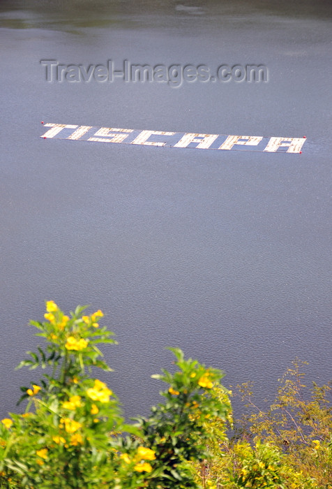 nicaragua32: Managua, Nicaragua: Tiscapa crater lake - sign - Tiscapa Lagoon Natural Reserve - Reserva Natural Laguna de Tiscapa - photo by M.Torres - (c) Travel-Images.com - Stock Photography agency - Image Bank