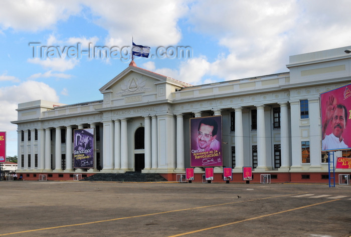 nicaragua57: Managua, Nicaragua: Palace of Culture - National Museum - designed by the engineer Pablo Dambach - FSLN iconography, Sandino, Fonseca and Ortega - Palacio Nacional de la Cultura - Museo Nacional - Plaza de la Revolución / Plaza de la República - photo by M.Torres - (c) Travel-Images.com - Stock Photography agency - Image Bank