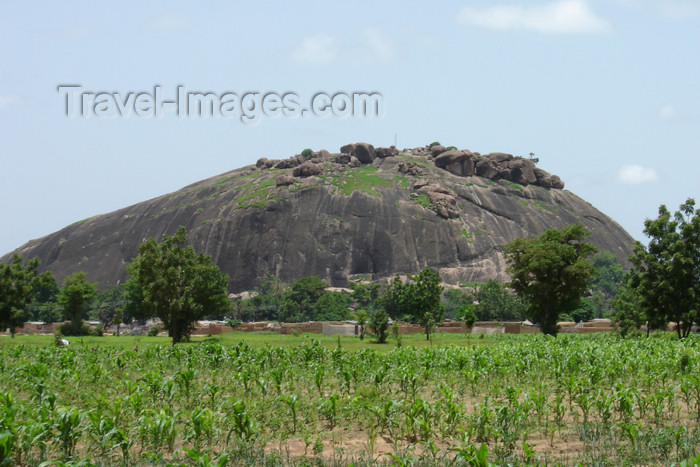 nigeria36: Nigeria - Rano (Kano State): mountain - rock - photo by A.Obem - (c) Travel-Images.com - Stock Photography agency - Image Bank