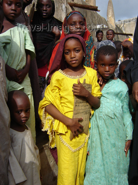 nigeria37: Nigeria - Kano: girls - photo by A.Obem - (c) Travel-Images.com - Stock Photography agency - Image Bank