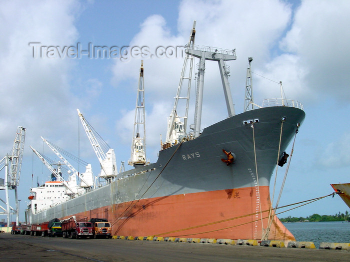 nigeria48: Lagos, Nigeria: freighter in the port - the Rays - photo by A.Bartel - (c) Travel-Images.com - Stock Photography agency - Image Bank