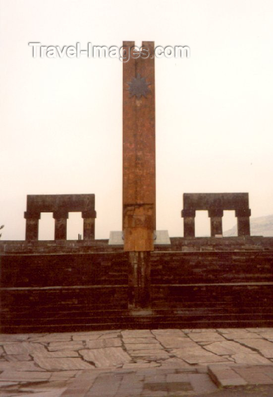 nk18: Nagorno Karabakh - Xankandi / Stepanakert: Soviet World War II / Great Patriotic War memorial (photo by M.Torres) - (c) Travel-Images.com - Stock Photography agency - Image Bank