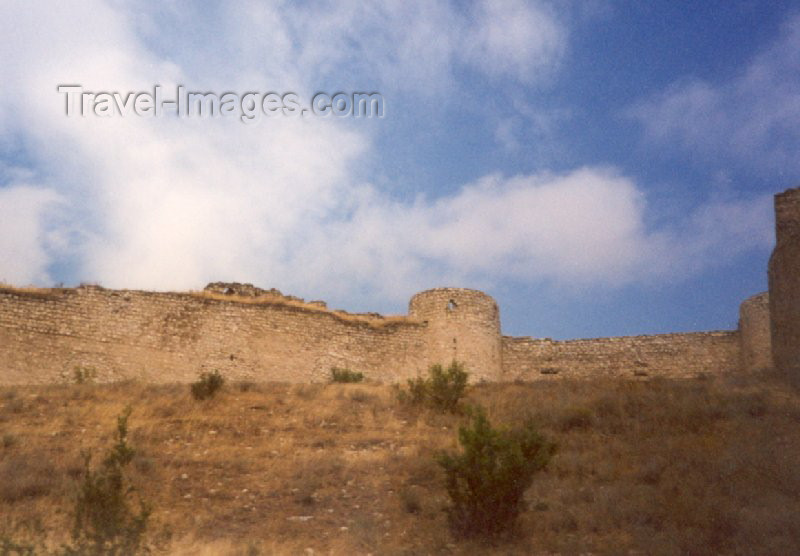 nk7: Nagorno Karabakh - Aygestan: the ramparts - Askaran Fortress (photo by M.Torres) - (c) Travel-Images.com - Stock Photography agency - Image Bank