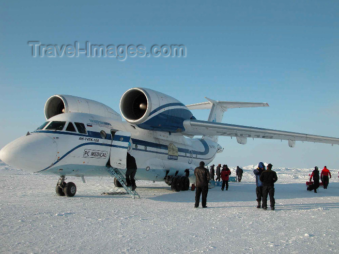 north-pole12: Arctic Ocean: Russian Ice Station Borneo - aircraft - Antonov AN-74 jet on the runway - flight to Longyearbyen (photo by Eric Philips) - (c) Travel-Images.com - Stock Photography agency - Image Bank