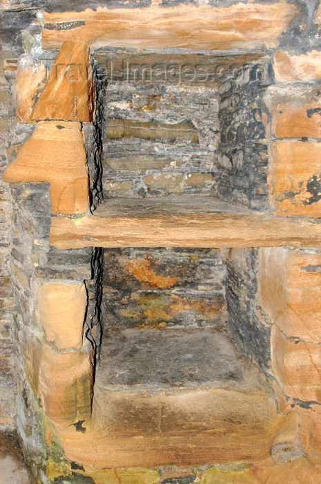 orkney43: Orkney island, Mainland - Kirkwall - The Earl's Palace, Orkney,  A short distance from Saint Magnus Cathedral, the palace was built c. 1600 by Patrick Stewart, second Earl of Orkney using slave labour.  It is known as the finest example of French Renaissa - (c) Travel-Images.com - Stock Photography agency - the Global Image Bank