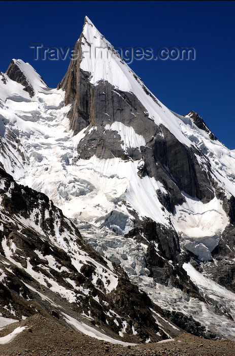 pakistan136: Pakistan - Laila Peak - Hushe valley - Karakoram mountains - Himalayan range - Northern Areas: one of the most beautiful mountains of the world - view from from Gondogoro Glacier - photo by A.Summers - (c) Travel-Images.com - Stock Photography agency - Image Bank