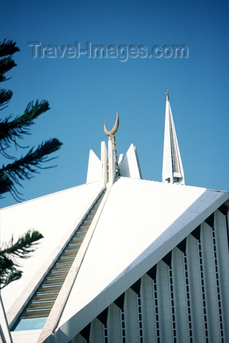 pakistan66: Islamabad, Pakistan: Faisal mosque - shaped like a tent - detail - photo by R.Zafar - (c) Travel-Images.com - Stock Photography agency - Image Bank