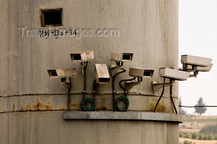 palest19: West Bank, Palestine: watch tower CCTV cameras - intrusion detection - photo by J.Pemberton - (c) Travel-Images.com - Stock Photography agency - Image Bank