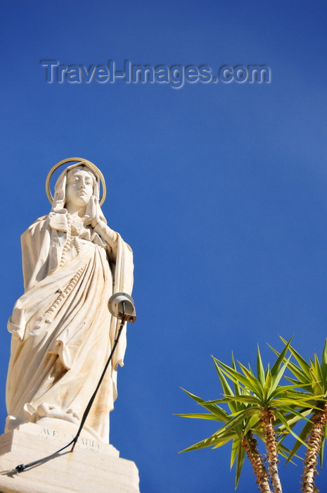 palest62: Bethlehem, West Bank, Palestine: St. Catherine's Roman Catholic church - statue of the saint on top of the façade - Saint Catherine of Alexandria - martyr beheaded by the Roman Emperor Maximinus - photo by M.Torres - (c) Travel-Images.com - Stock Photography agency - Image Bank