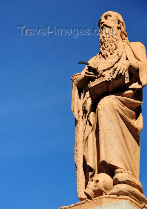 palest64: Bethlehem, West Bank, Palestine: St. Catherine's Roman Catholic church - statue of St. Jerome - Bishop of Bethlehem who translated the Old Testament into Latin - photo by M.Torres - (c) Travel-Images.com - Stock Photography agency - Image Bank