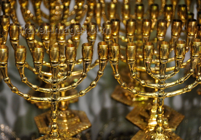 palest79: Bethlehem, West Bank, Palestine: menorahs for sale - seven-branched candelabrum used in the ancient Tabernacle - emblem of Israel - symbolizes universal enlightenment - photo by M.Torres - (c) Travel-Images.com - Stock Photography agency - Image Bank