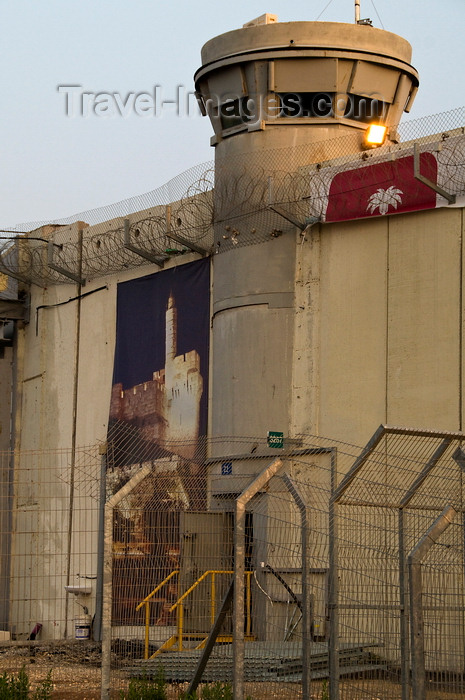 palest8: Bethlehem, West Bank, Palestine: checkpoint observation tower - photo by J.Pemberton - (c) Travel-Images.com - Stock Photography agency - Image Bank