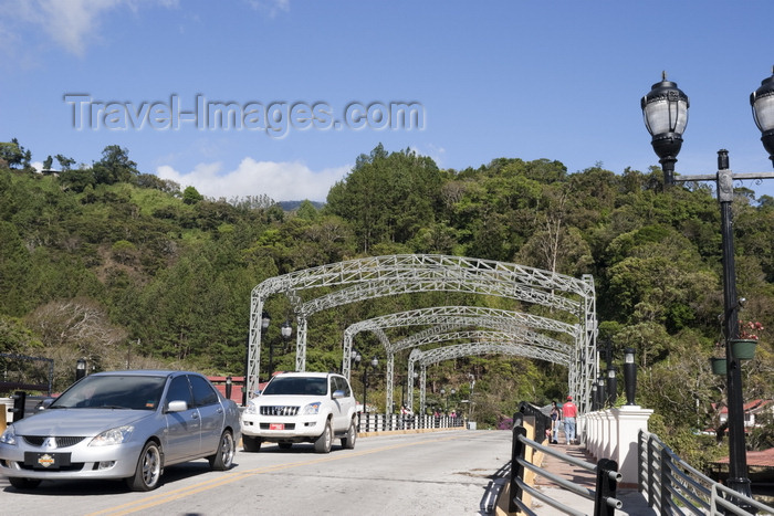 panama11: Boquete, Chiriquí Province, Panama: new bridge over the the Caldera River - photo by H.Olarte - (c) Travel-Images.com - Stock Photography agency - Image Bank