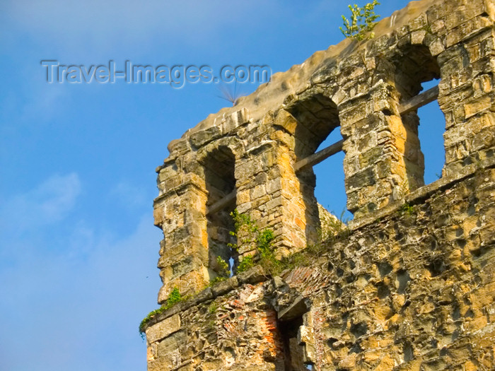 panama121: Panama City: Panama Viejo. Cathedral Tower Ruins - detail - photo by H.Olarte - (c) Travel-Images.com - Stock Photography agency - Image Bank