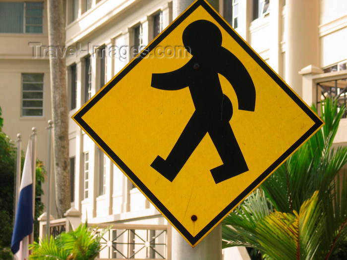 panama129: Panama City: Pedestrian Crossing Sign, Panama style - photo by H.Olarte - (c) Travel-Images.com - Stock Photography agency - Image Bank