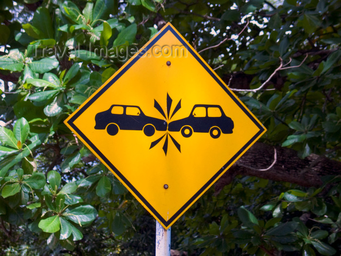 panama130: Panama City: a funny and unique sign in Panama makes drivers aware of collision danger ahead. - photo by H.Olarte - (c) Travel-Images.com - Stock Photography agency - Image Bank
