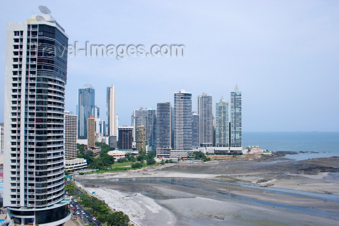panama134: Panama City: waterfront - building along Balboa avenue - skyline - skyscrapers - photo by H.Olarte - (c) Travel-Images.com - Stock Photography agency - Image Bank